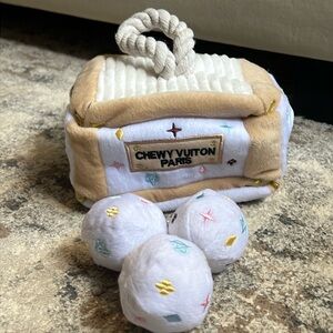 Haute Diggity Dog - Chewy Vuitton White - Interactive Toy